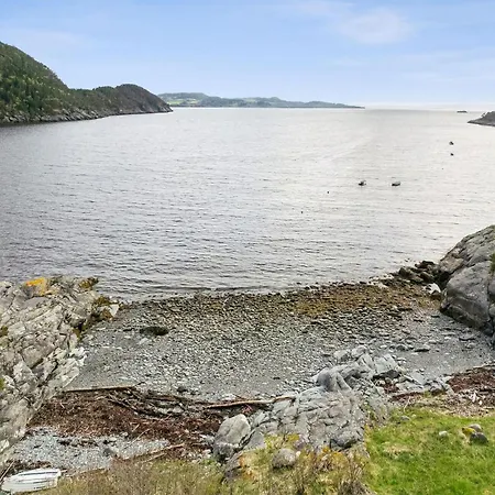 4 Bedroom Beautiful In Asenfjord Feriehus Verdalsora